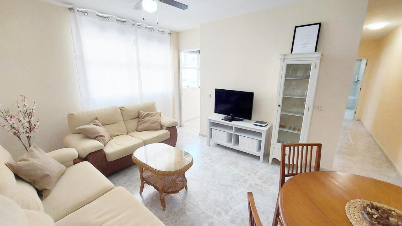 Centric 2 Bedrooms Apartment Near To The Beach - By Tenerifehints El Médano Exterior photo