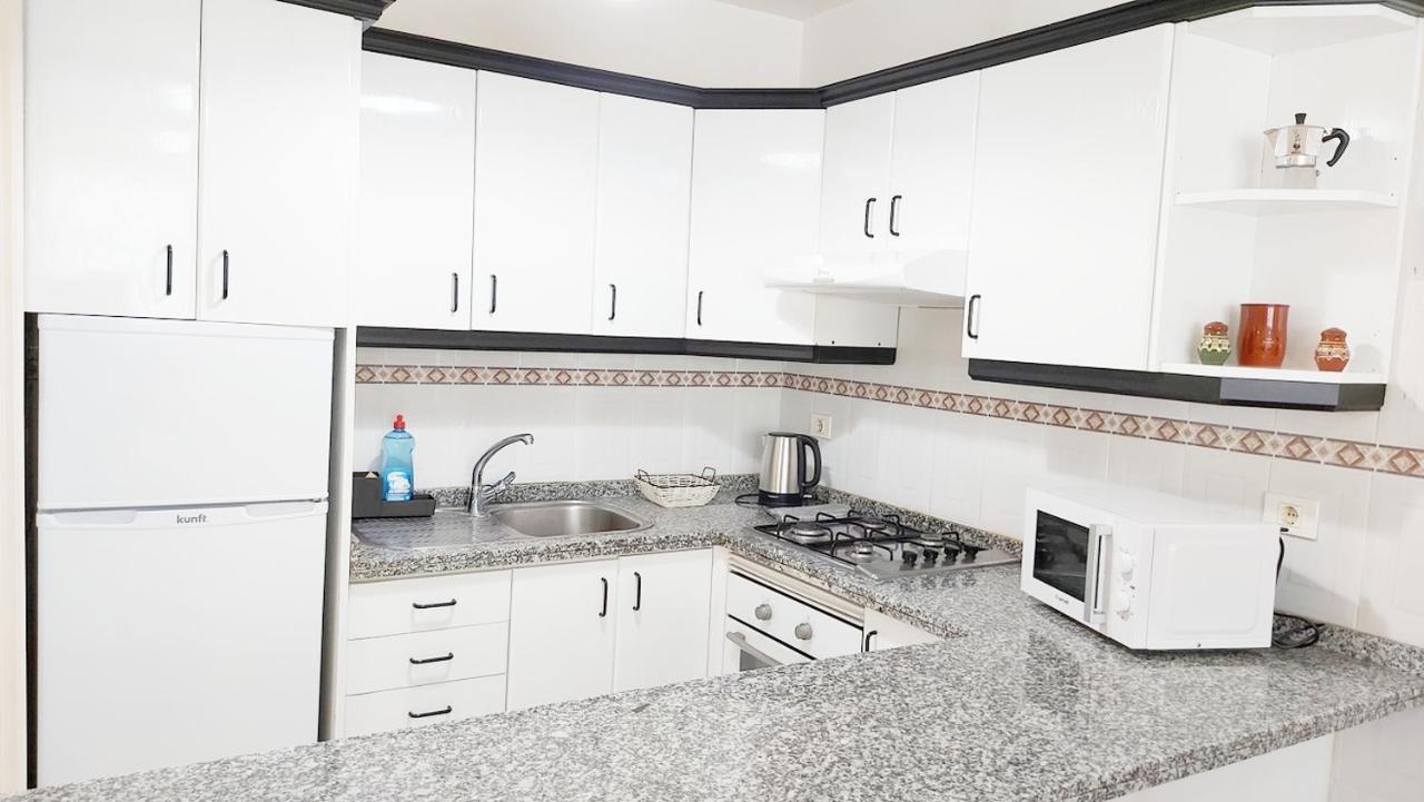 Centric 2 Bedrooms Apartment Near To The Beach - By Tenerifehints El Médano Exterior photo