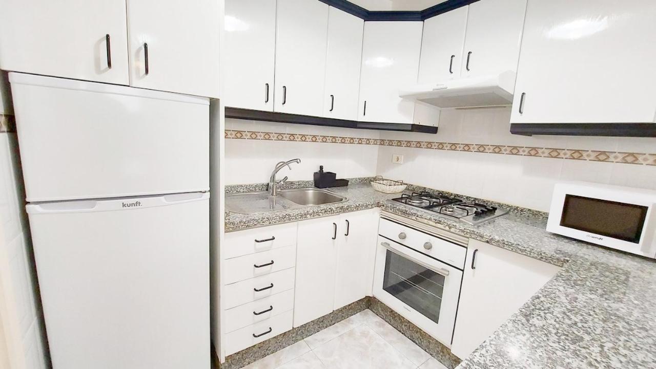 Centric 2 Bedrooms Apartment Near To The Beach - By Tenerifehints El Médano Exterior photo
